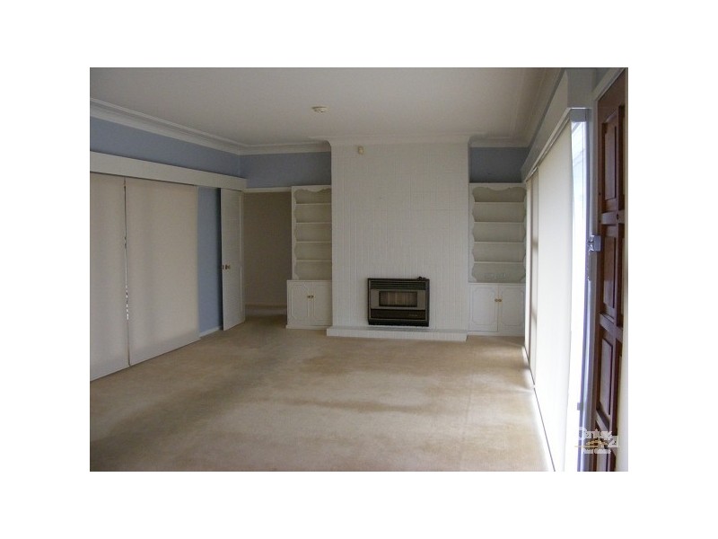 17 Maiden Ave, Taree NSW 2430