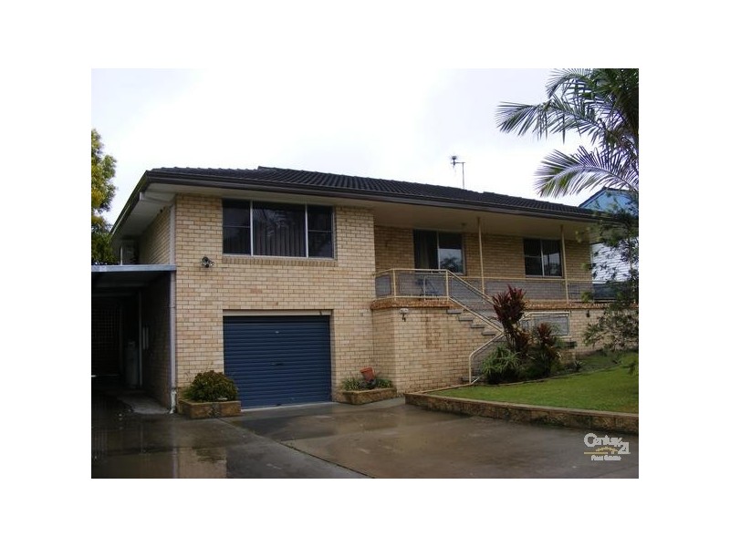 4 Pettit Ave, Taree NSW 2430