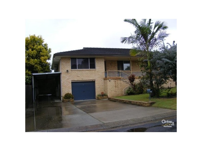4 Pettit Ave, Taree NSW 2430