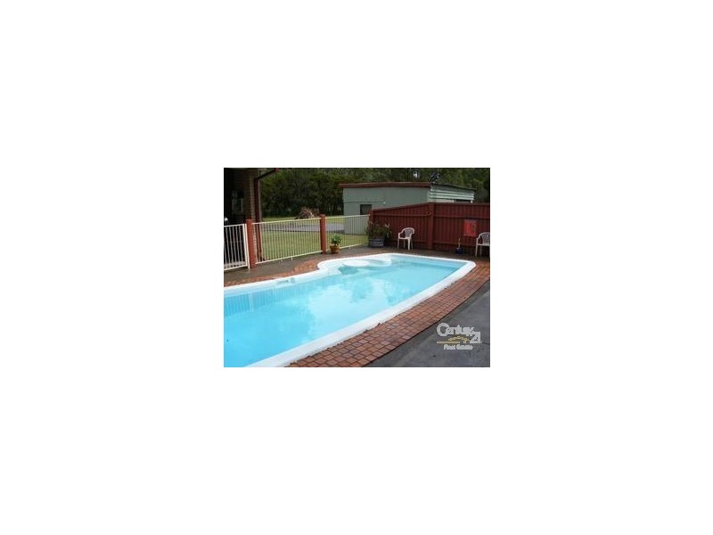 3 Malcolms Rd, Pampoolah NSW 2430