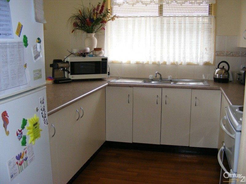 9 Lawson Crescent, Taree NSW 2430