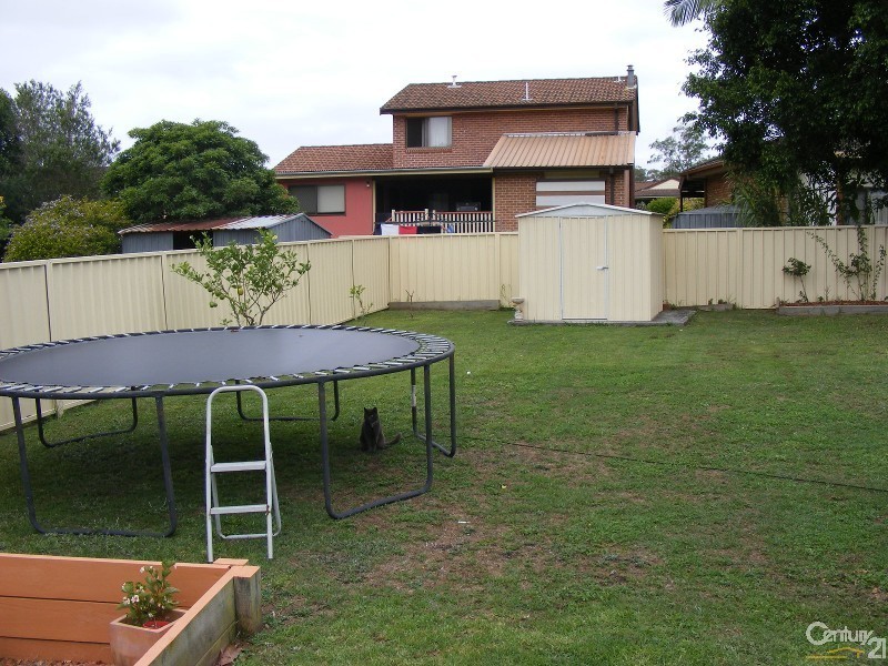 9 Lawson Crescent, Taree NSW 2430
