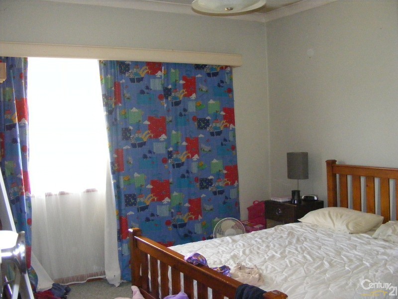 8 Pettitt Avenue, Taree NSW 2430