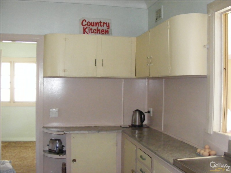 86 Commerce St, Taree NSW 2430