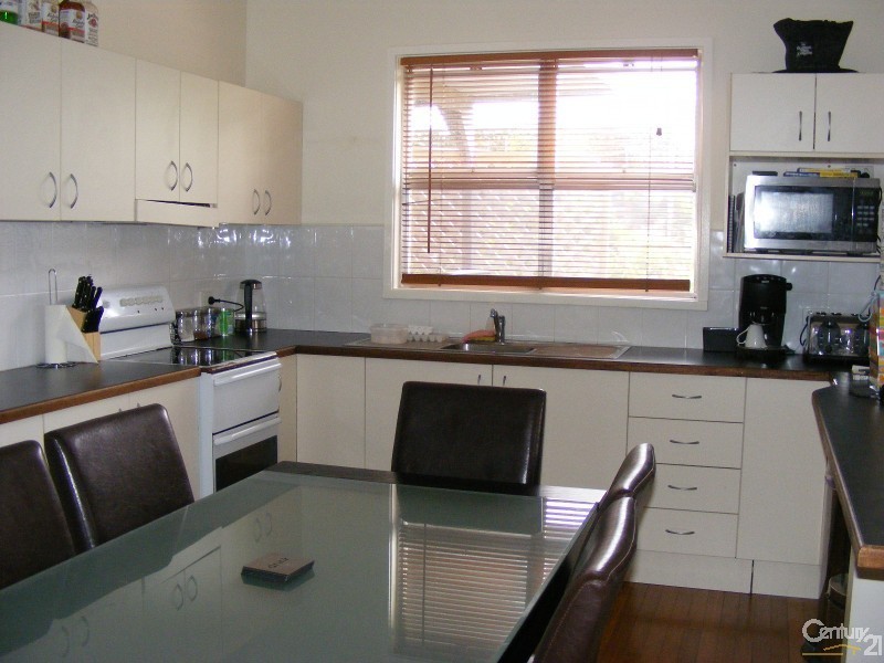46 FLETT ST,, Taree NSW 2430