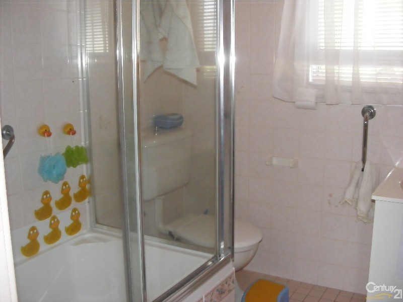 5 Latham  Ave, Taree NSW 2430