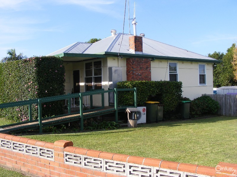 5 Latham  Ave, Taree NSW 2430