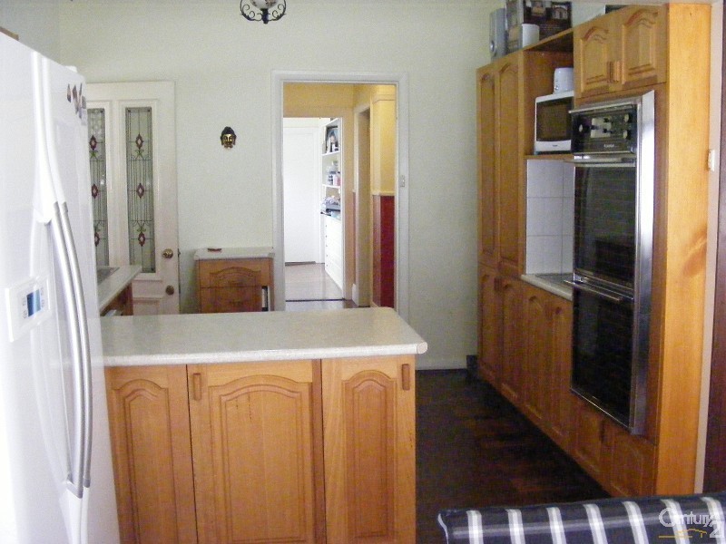 27 Florence St, Taree NSW 2430