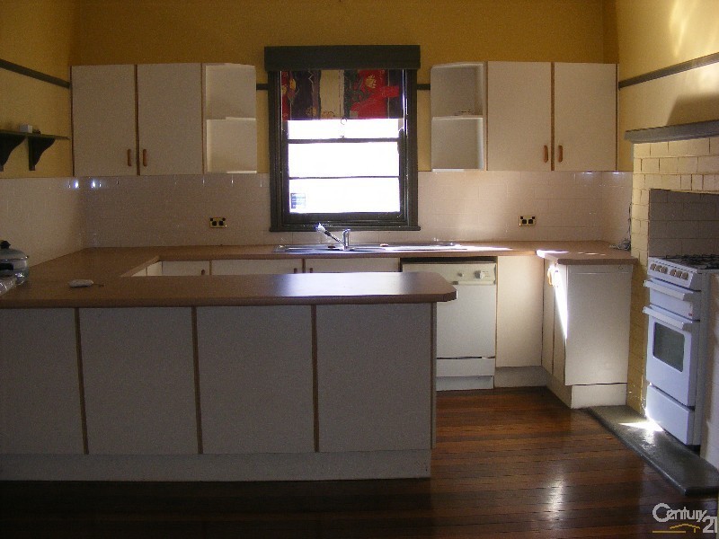 82 Cowper Street, Taree NSW 2430