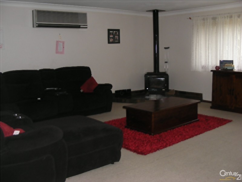 27 Flinders Street, Taree NSW 2430