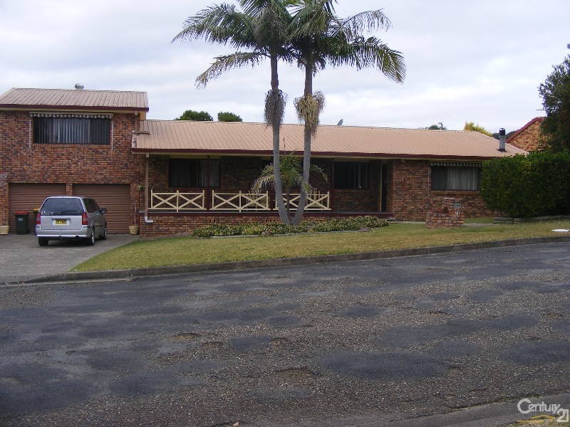 27 Flinders Street, Taree NSW 2430