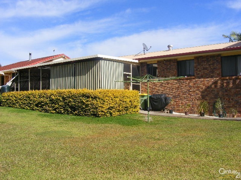 27 Flinders Street, Taree NSW 2430