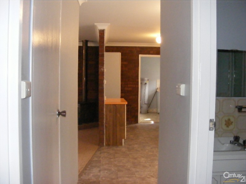 40 Warrina Close, Taree NSW 2430