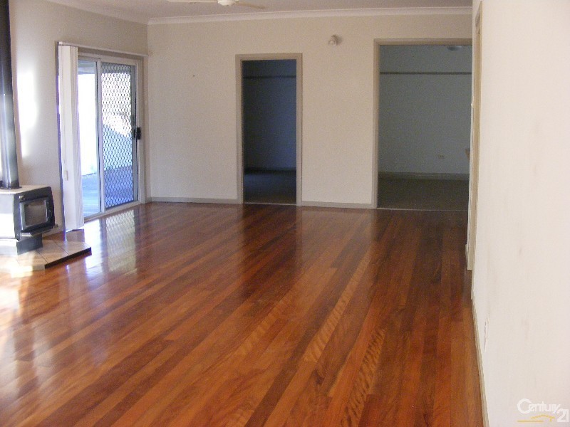 11 Spence Street, Taree NSW 2430