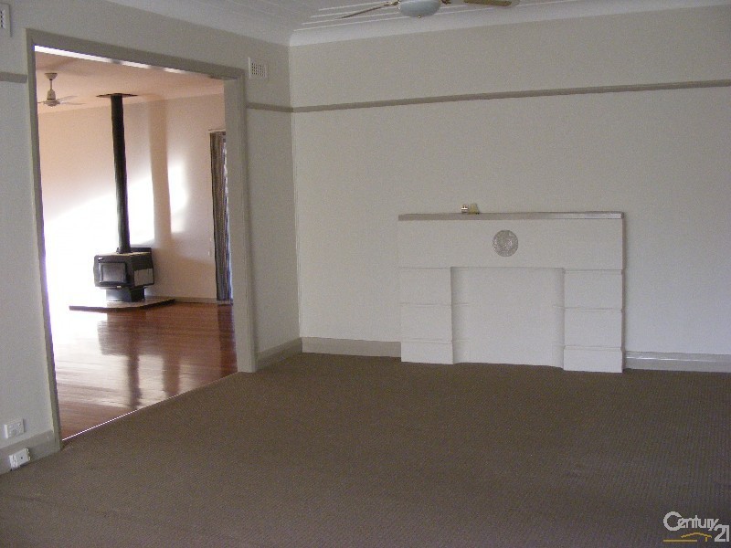 11 Spence Street, Taree NSW 2430