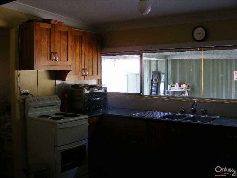 7 High Street, Taree NSW 2430