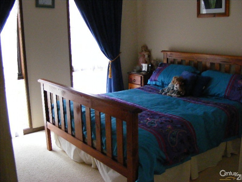 2 Talawong Drive, Taree NSW 2430