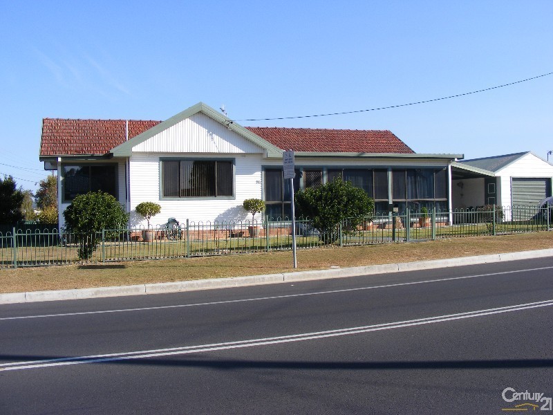 86 Cowper Street, Taree NSW 2430