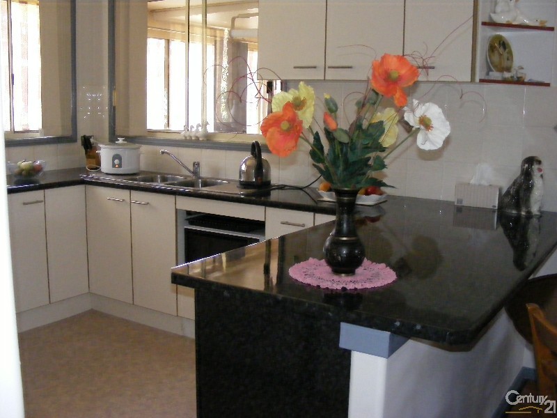 10 Robusta Parade, Taree NSW 2430