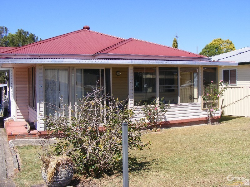 18 Mackay Street, Taree NSW 2430