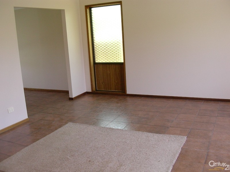 8  East Lansdowne Road, Lansdowne NSW 2430