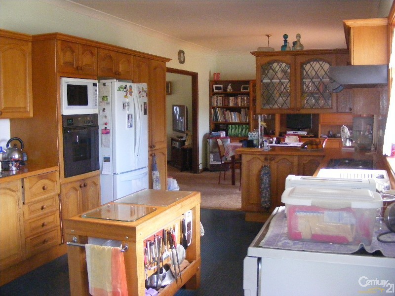 1-3 West Appletree Street, Wingham NSW 2429