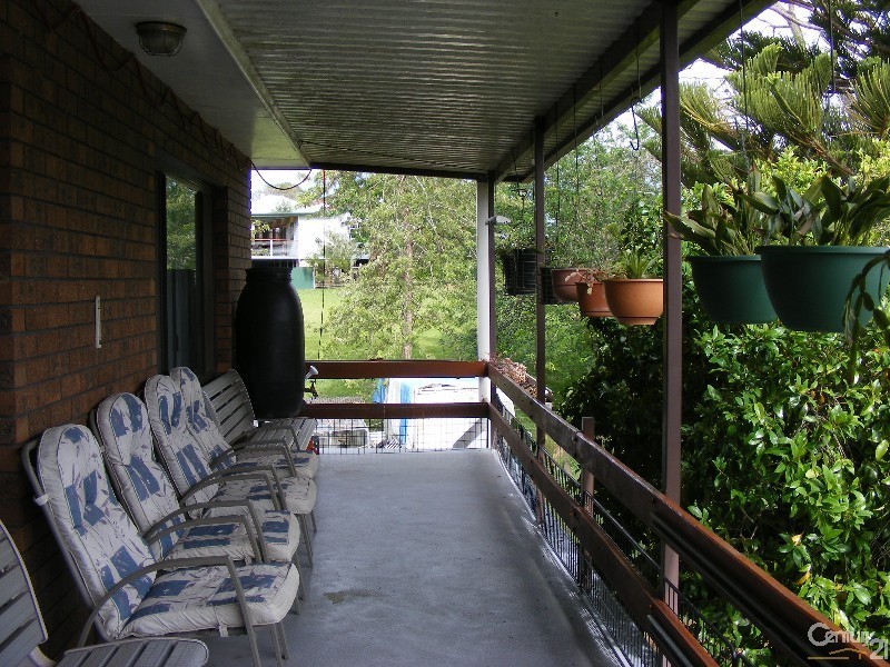 1-3 West Appletree Street, Wingham NSW 2429