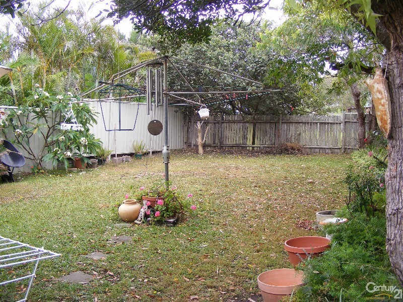 17 Ungala Road, Old Bar NSW 2430