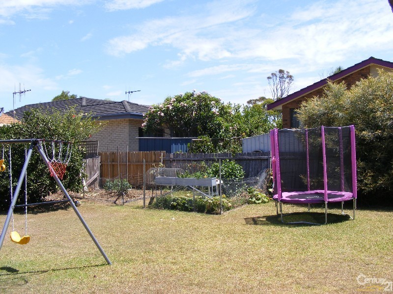 30 Suni Drive, Old Bar NSW 2430