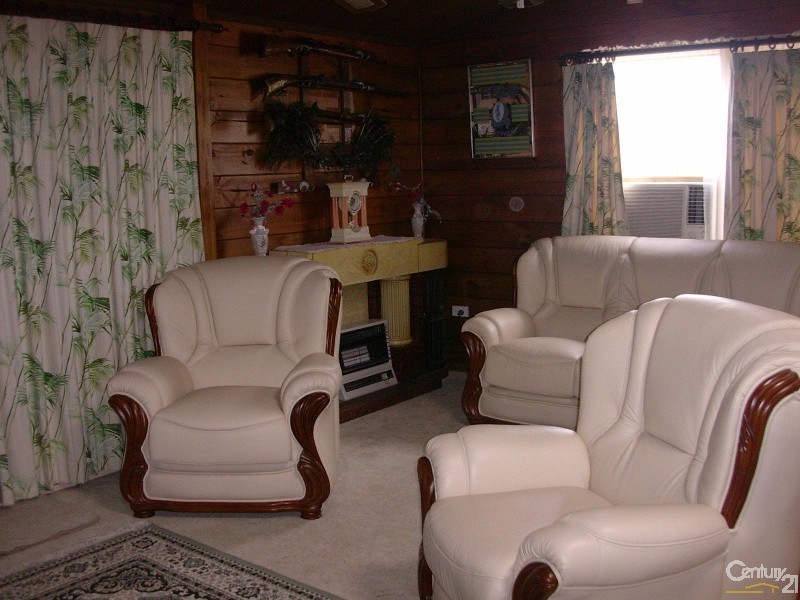 73 Bushland Drive, Taree NSW 2430