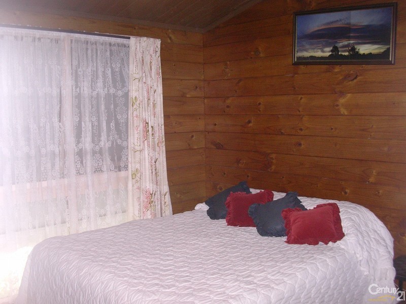 73 Bushland Drive, Taree NSW 2430