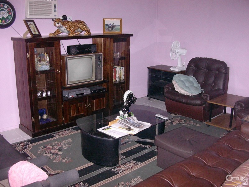 73 Bushland Drive, Taree NSW 2430