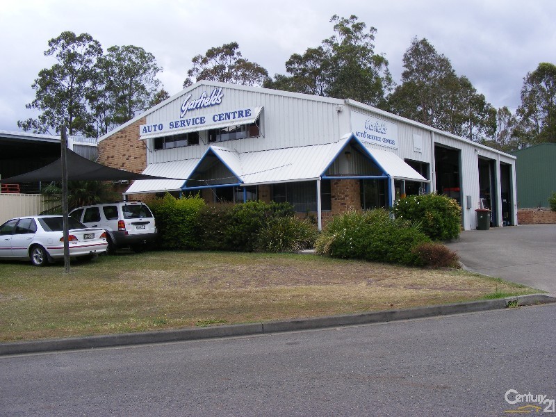 2 Caesia Place, Taree NSW 2430