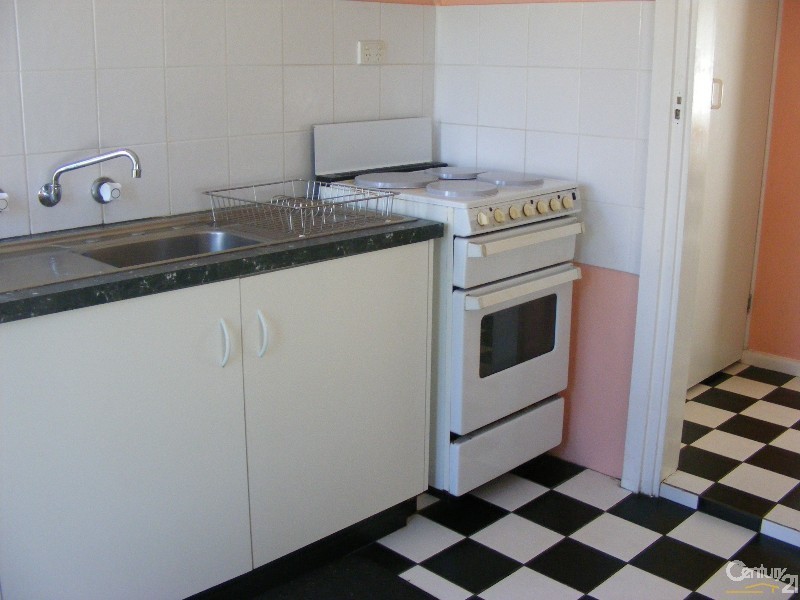 2 Dolphin Avenue, Taree NSW 2430