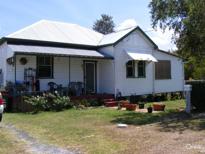 5 Railway Street, Taree NSW 2430