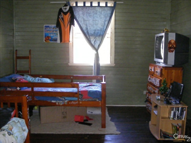 5 Railway Street, Taree NSW 2430