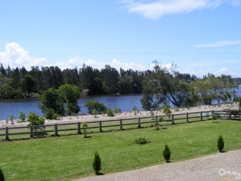 117 Manns Road, Forster NSW 2428