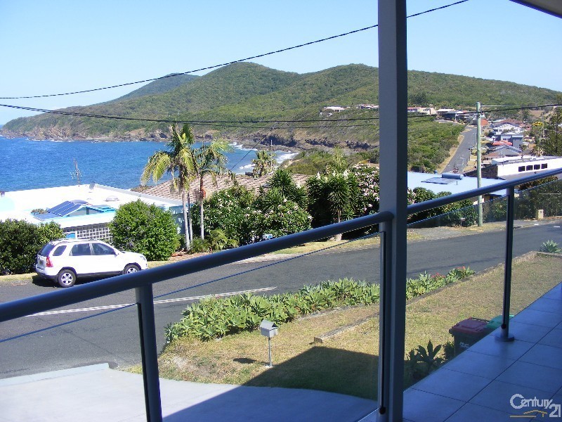 3 Lakeview Crescent, Forster NSW 2428