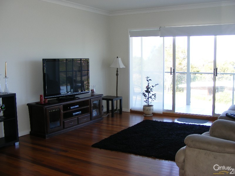 3 Lakeview Crescent, Forster NSW 2428