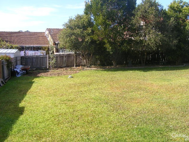27 Flinders Street, Taree NSW 2430