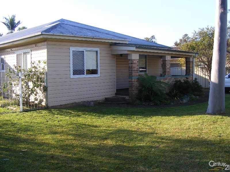 11 Spence Street, Taree NSW 2430