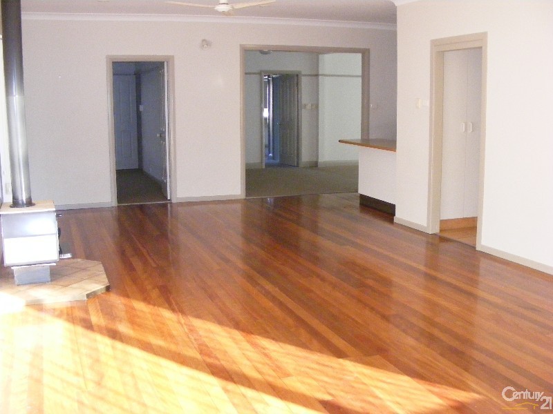 11 Spence Street, Taree NSW 2430