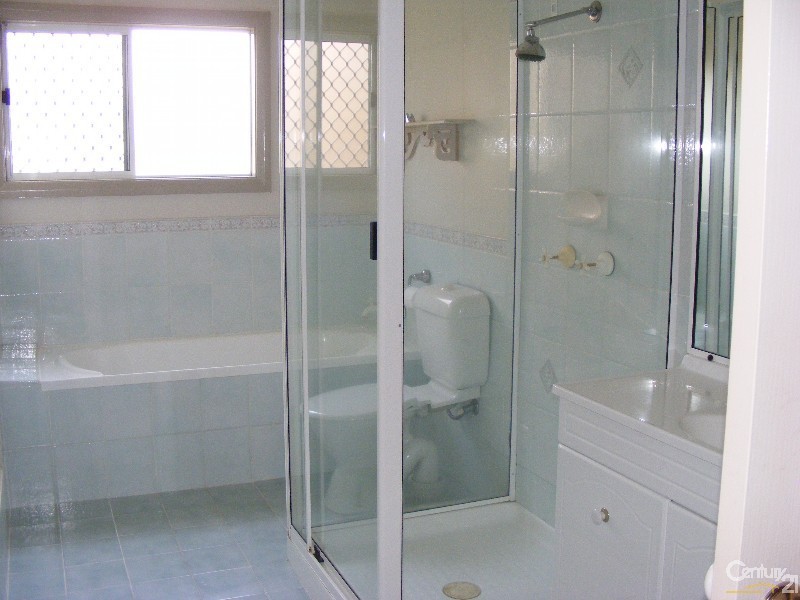 11 Spence Street, Taree NSW 2430