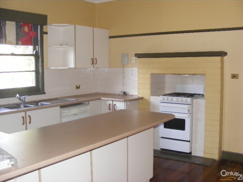 82 Cowper Street, Taree NSW 2430