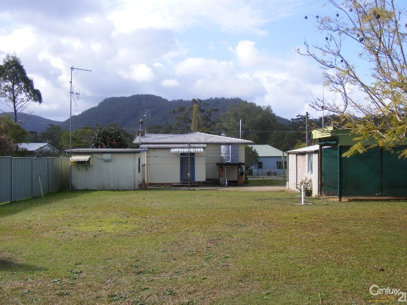32 East Lansdowne Road, Lansdowne NSW 2430