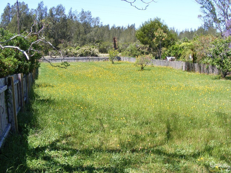 22 Macquarie Street, Coopernook NSW 2426