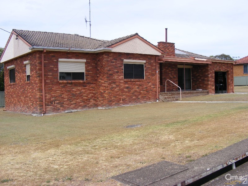 2A Maiden Avenue, Taree NSW 2430
