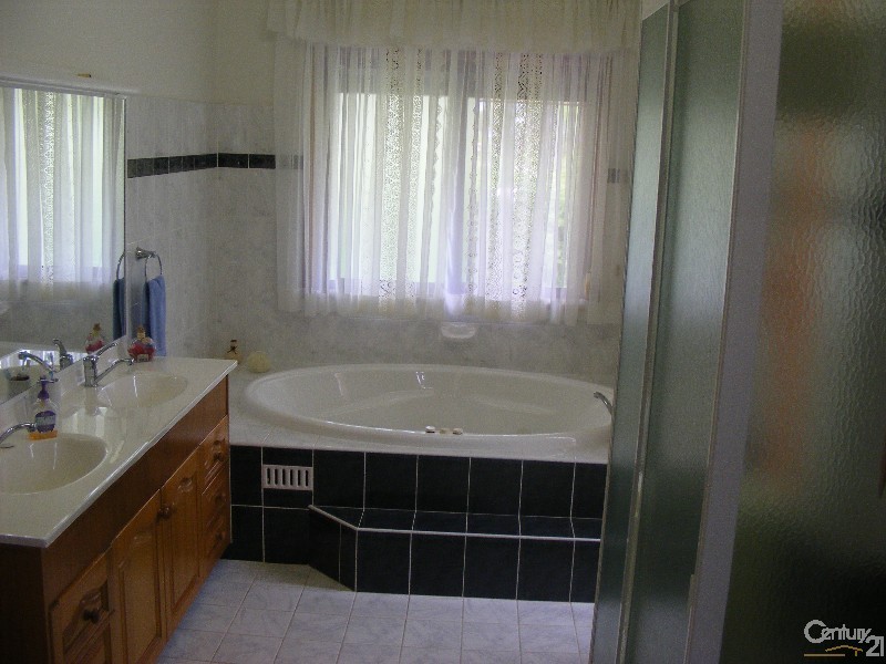 330 Brooks Road, Girvan NSW 2425