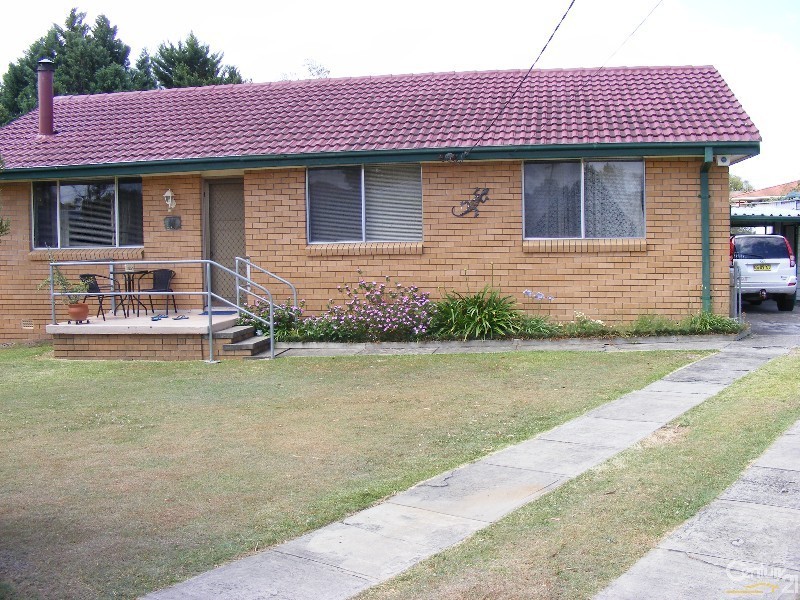 8 Hillcrest Close, Taree NSW 2430