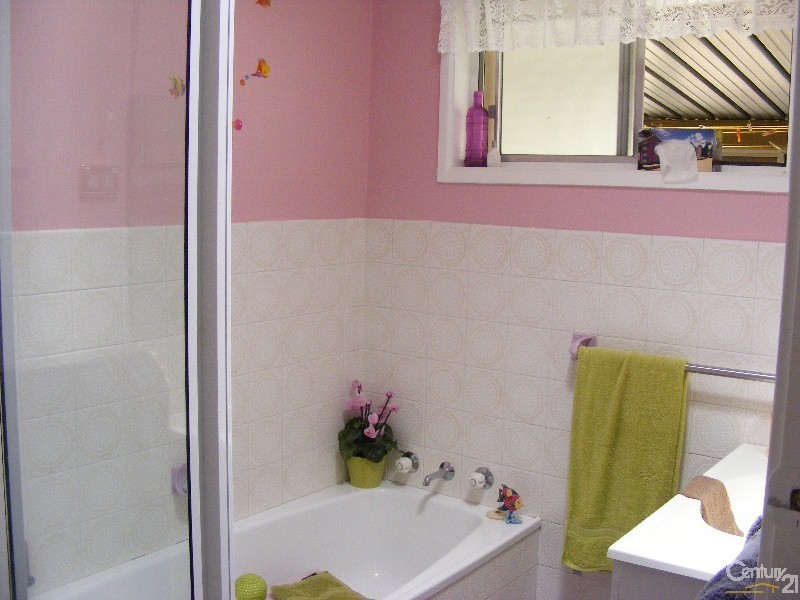 8 Hillcrest Close, Taree NSW 2430